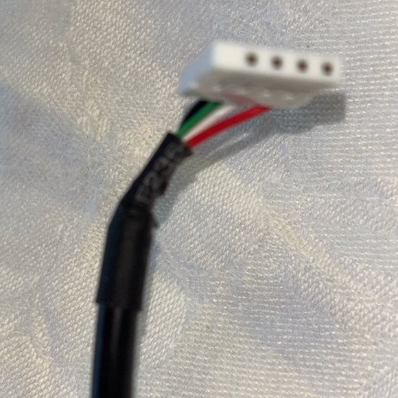 Multi-Format Internal Card Reader - Black - Picture 5 of 6